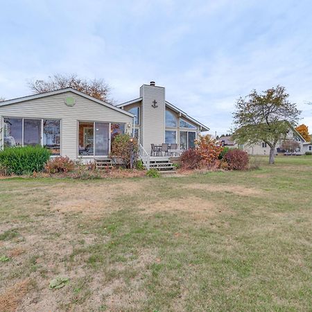 Lakefront Home With Deck And Dock In Oscoda Twp! Lincoln Junction エクステリア 写真